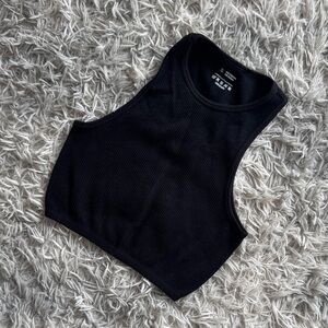 SHEIN Black Sleeveless Crop Top